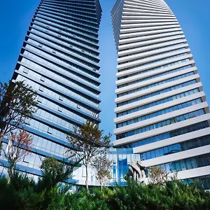 Отель Pullman Axis Towers