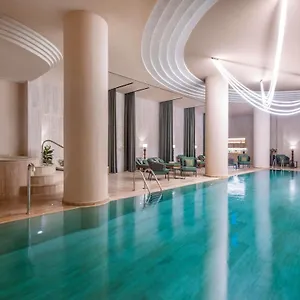 Отель Swissotel